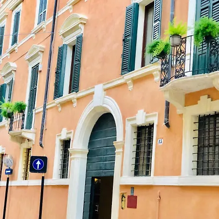 Palazzo Tiolo Apartment Verona Exterior photo